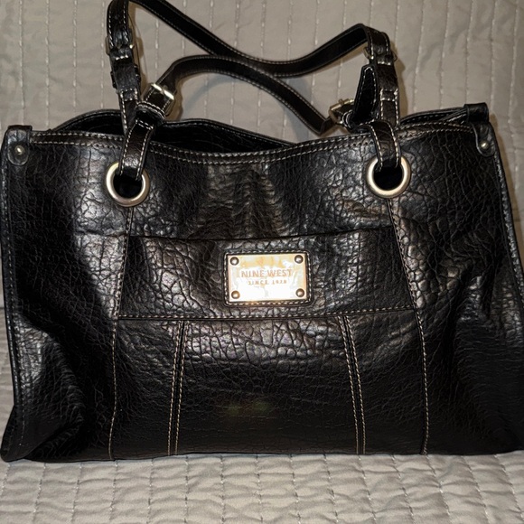 Nine West Handbags - Nine West Textured Black Shoulder Bag